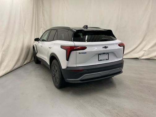 2025 Chevrolet Blazer EV AWD LT