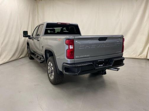 2025 Chevrolet Silverado 2500 Custom