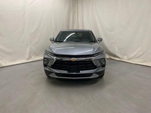 Sterling Gray Metallic 2025 Chevrolet Blazer 2LT