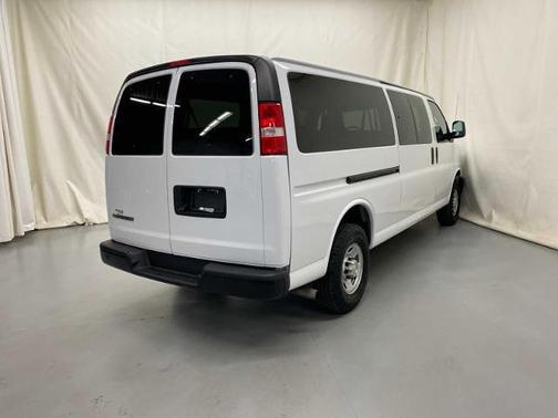 2022 Chevrolet Express 3500 RWD 3500 Extended Wheelbase LS