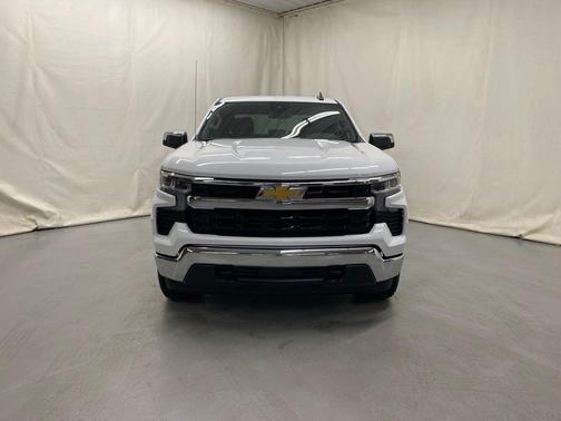 Summit White 2026 Chevrolet Silverado 1500 LT