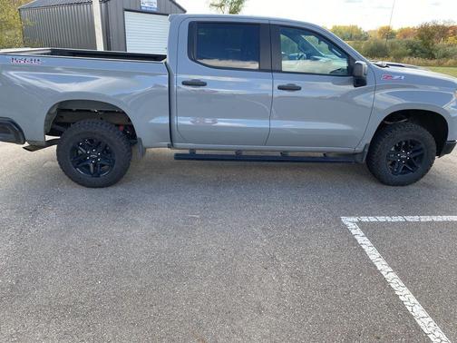 2024 Chevrolet Silverado 1500 Custom Trail Boss