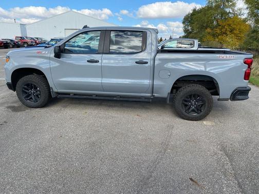 2024 Chevrolet Silverado 1500 Custom Trail Boss