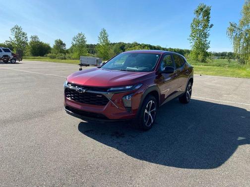 Crimson Metallic 2024 Chevrolet Trax FWD 1RS