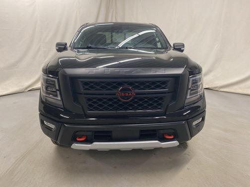 2024 Nissan Titan PRO-4X