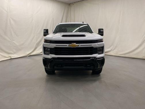 2024 Chevrolet Silverado 2500 Custom