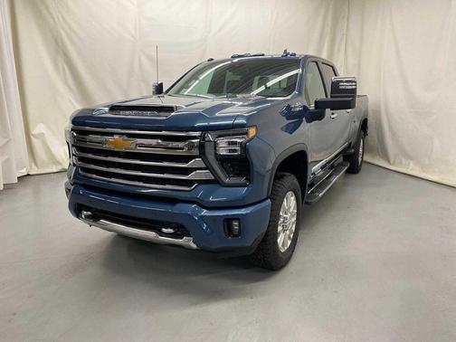 2025 Chevrolet Silverado 3500 High Country