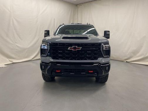 2025 Chevrolet Silverado 2500 4WD Crew Cab Standard Bed ZR2