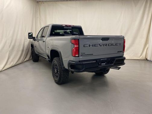2025 Chevrolet Silverado 2500 4WD Crew Cab Standard Bed ZR2