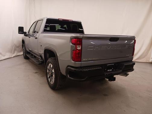 2026 Chevrolet Silverado 2500 Custom