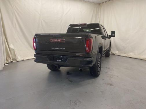 2023 GMC Sierra 2500 AT4