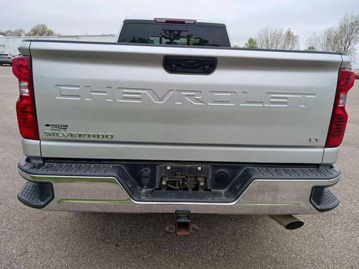 Silver Ice Metallic 2022 Chevrolet Silverado 2500 LT