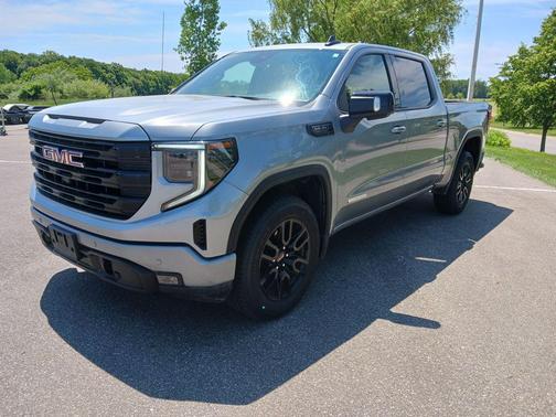 Silver Ice Metallic 2024 GMC Sierra 1500 Elevation