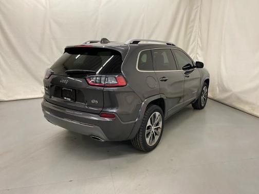 2019 Jeep Cherokee Overland