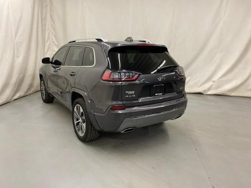 2019 Jeep Cherokee Overland