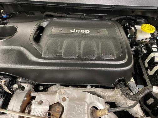 2019 Jeep Cherokee Overland