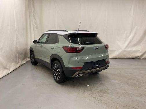 Cacti Green 2026 Chevrolet Trailblazer ACTIV