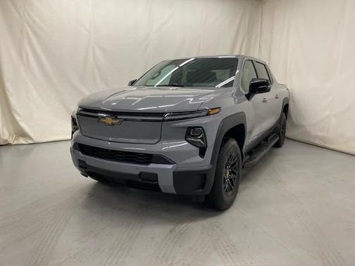 2025 Chevrolet Silverado EV LT