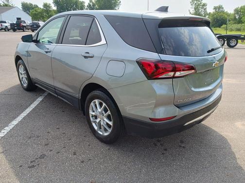 Sterling Gray Metallic 2024 Chevrolet Equinox 1LT
