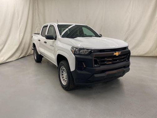 2023 Chevrolet Colorado WT