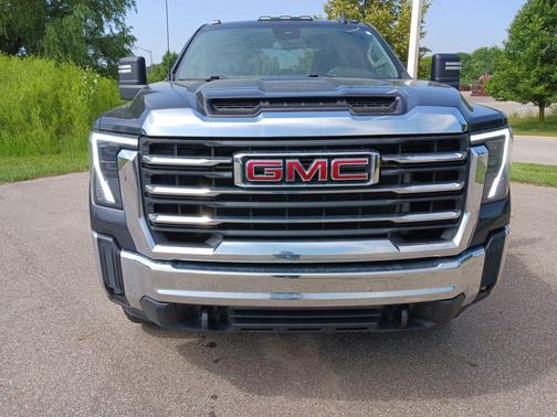 Titanium 2024 GMC Sierra 2500 SLE