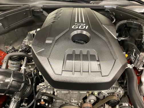 2022 Genesis G70 2.0T RWD