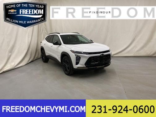 Summit White 2026 Chevrolet Trax FWD ACTIV