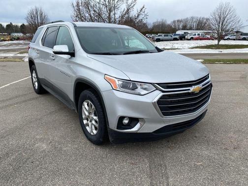 2020 Chevrolet Traverse LT Cloth