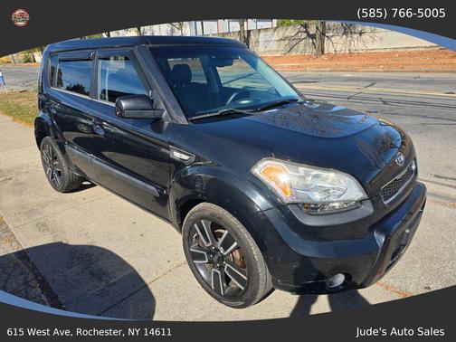 2010 Kia Soul +