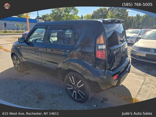 2010 Kia Soul +