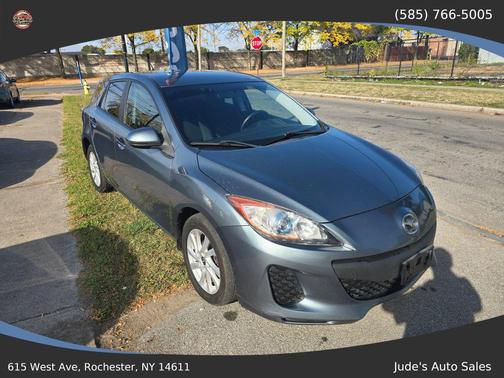2013 Mazda Mazda3 i Touring