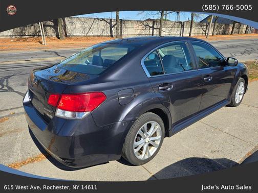 2013 Subaru Legacy Premium