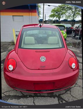 2009 Volkswagen New Beetle S