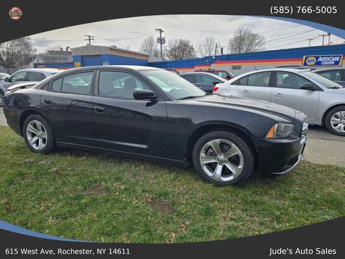 2012 Dodge Charger SE