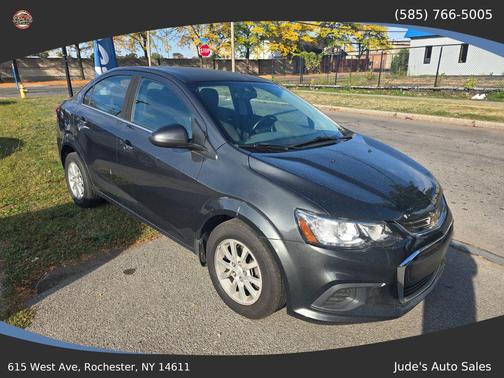 2017 Chevrolet Sonic LT