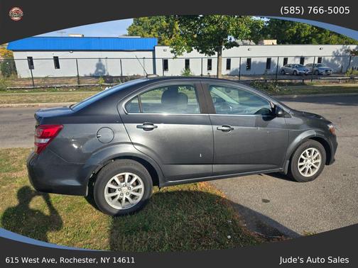 2017 Chevrolet Sonic LT