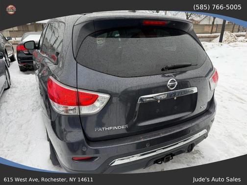 2014 Nissan Pathfinder SV