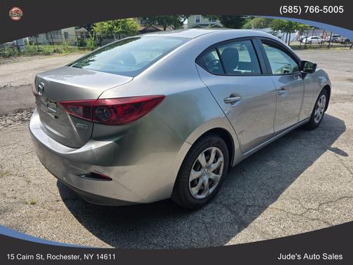 2015 Mazda Mazda3 i Sport