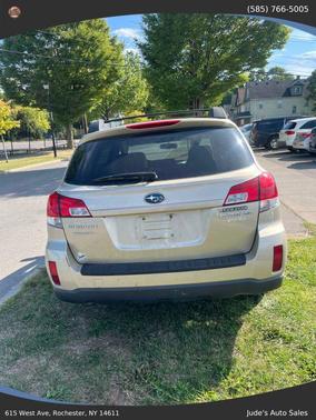 2010 Subaru Outback 2.5 i Premium