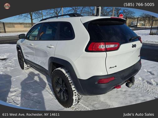 2015 Jeep Cherokee Sport