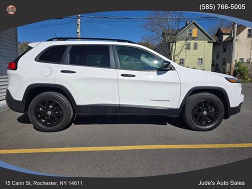 2016 Jeep Cherokee Sport