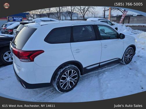2018 Mitsubishi Outlander ES