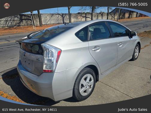 2010 Toyota Prius II