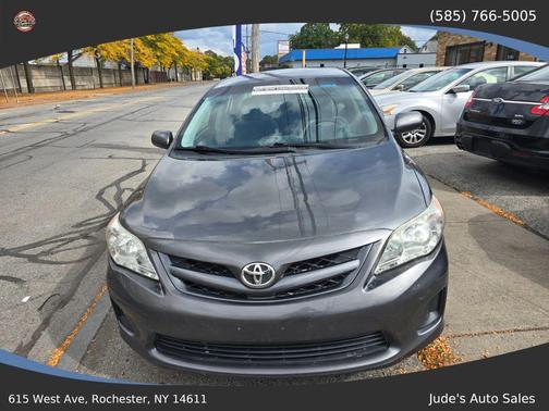 2011 Toyota Corolla LE