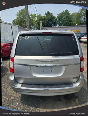 2012 Chrysler Town & Country Touring