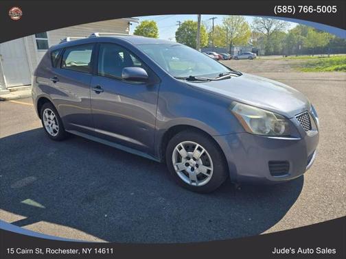 2009 Pontiac Vibe Base