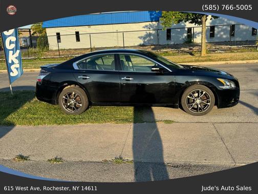 2012 Nissan Maxima S