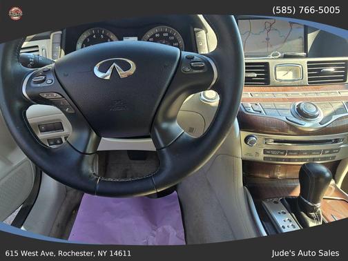 2011 INFINITI M37x Base