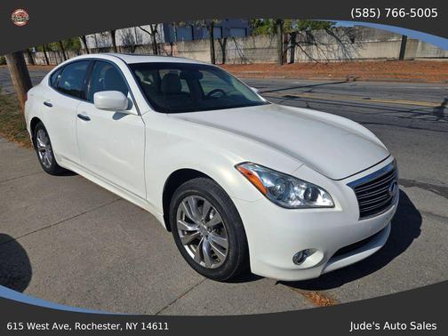 2011 INFINITI M37x Base