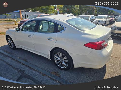 2011 INFINITI M37x Base